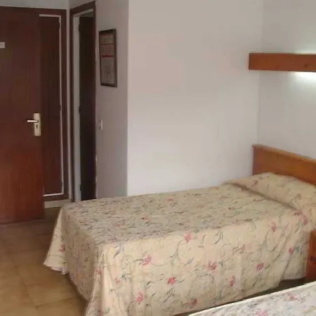 Magnolia 2* يوريت دي مار