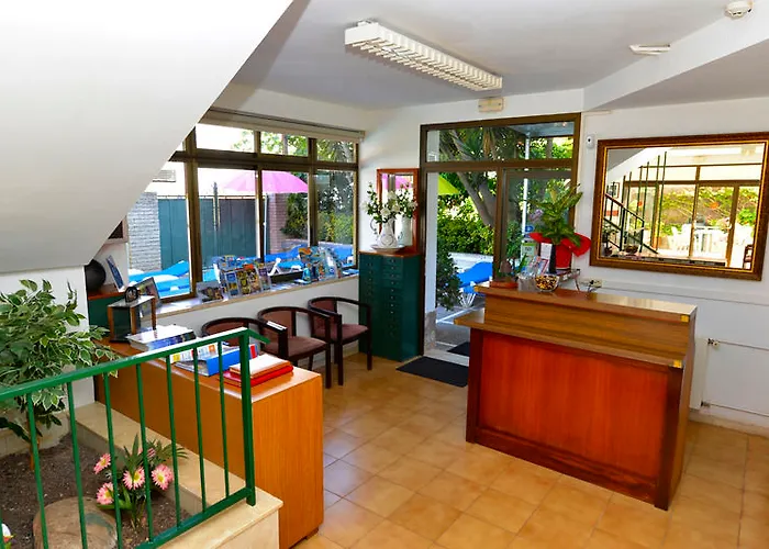 Magnolia Guest house 2*